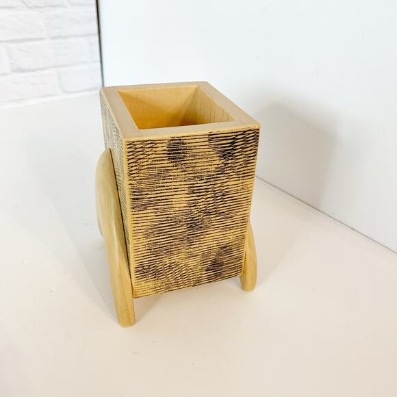 Vintage S.E. Patrakka Handmade Wooden Pencil Cup Woman Artist Signed Folk Art - Picture 3 of 11